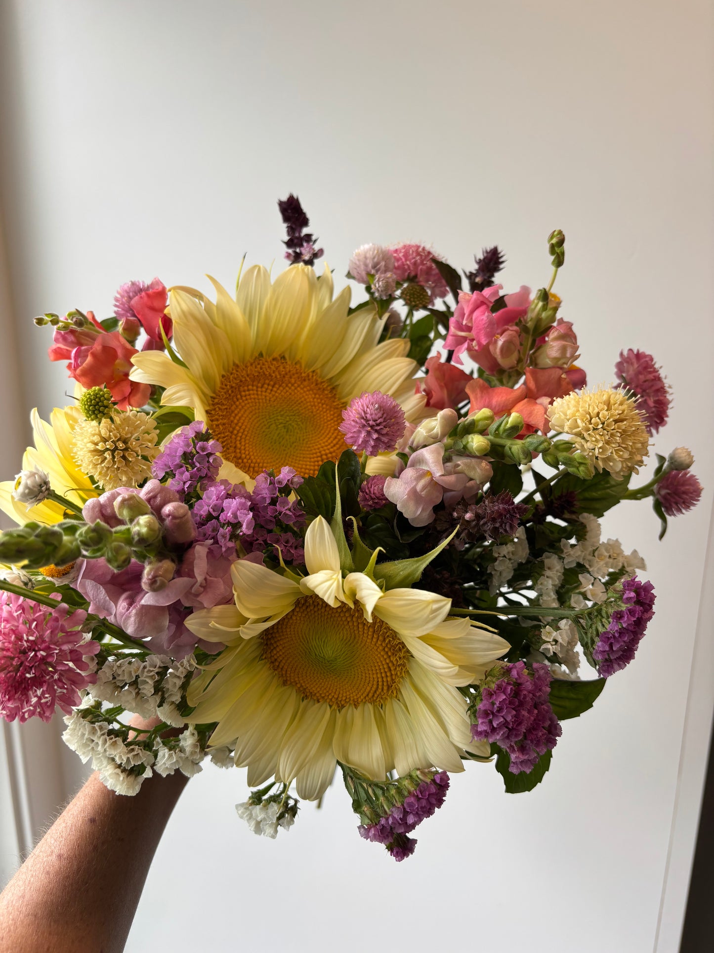 Just Right Ginny Bouquet Subscriptions (Small Bouquet)
